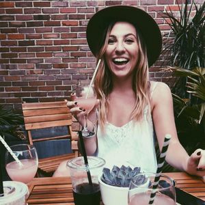 Meet your Posher, Maraide